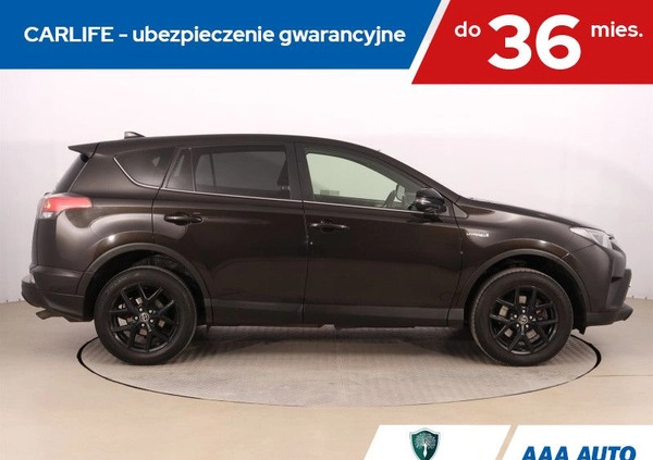 Toyota RAV4 cena 98000 przebieg: 74711, rok produkcji 2017 z Radom małe 326
